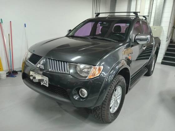 MITSUBISHI L200 TRITON 3.2 HPE 4X4 CD 16V TURBO INTERCOOLER DIESEL 4P AUTOMÁTICO MITSUBISHI L200 TRITON 3.2 HPE 4X4 CD 16V TURBO INTERCOOLER DIESEL 4P AUTOMÁTICO